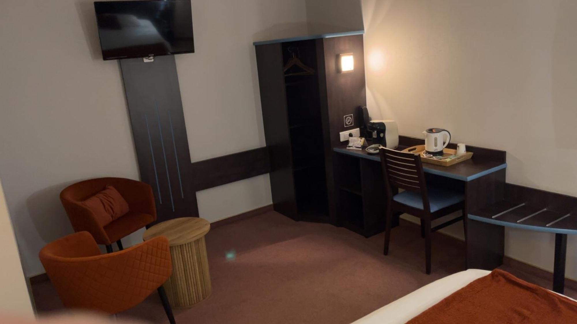 Hotel Akena City Caudry Экстерьер фото