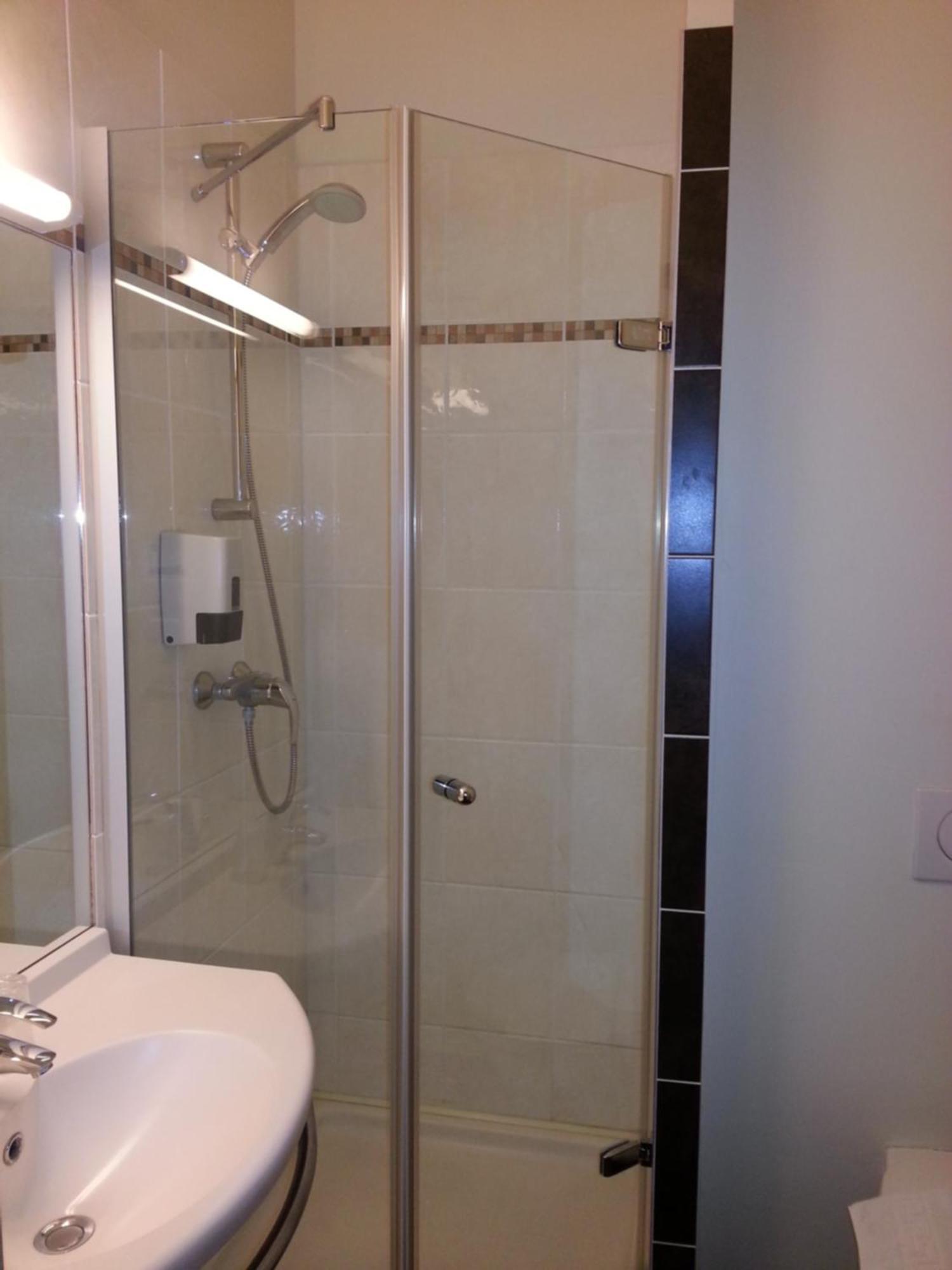 Hotel Akena City Caudry Экстерьер фото
