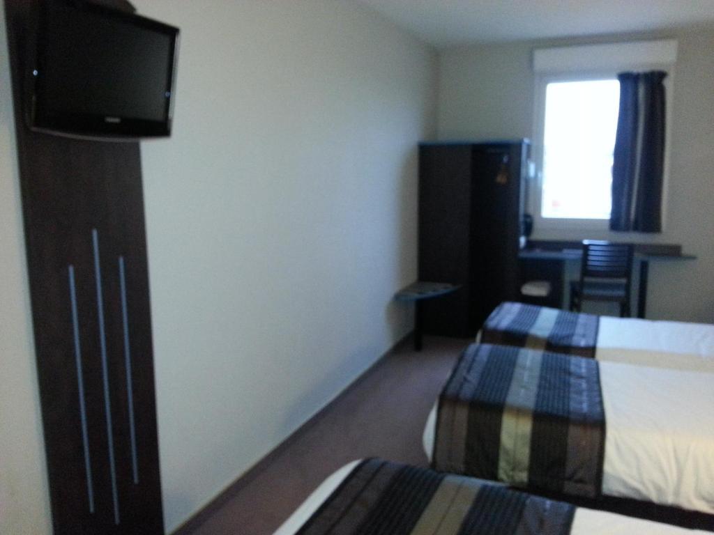 Hotel Akena City Caudry Экстерьер фото