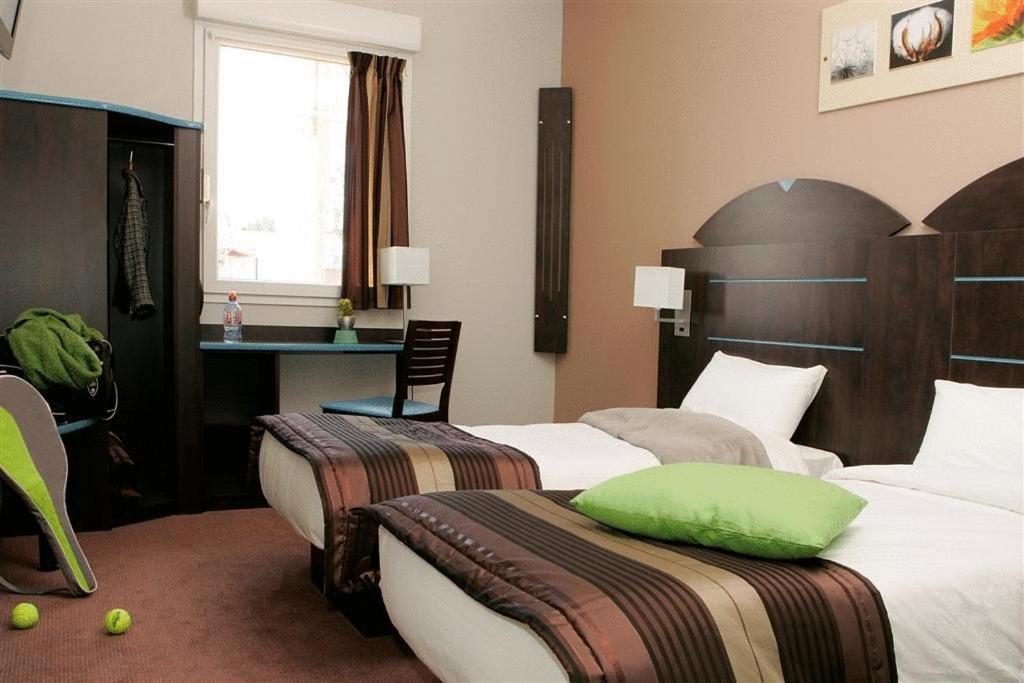 Hotel Akena City Caudry Экстерьер фото
